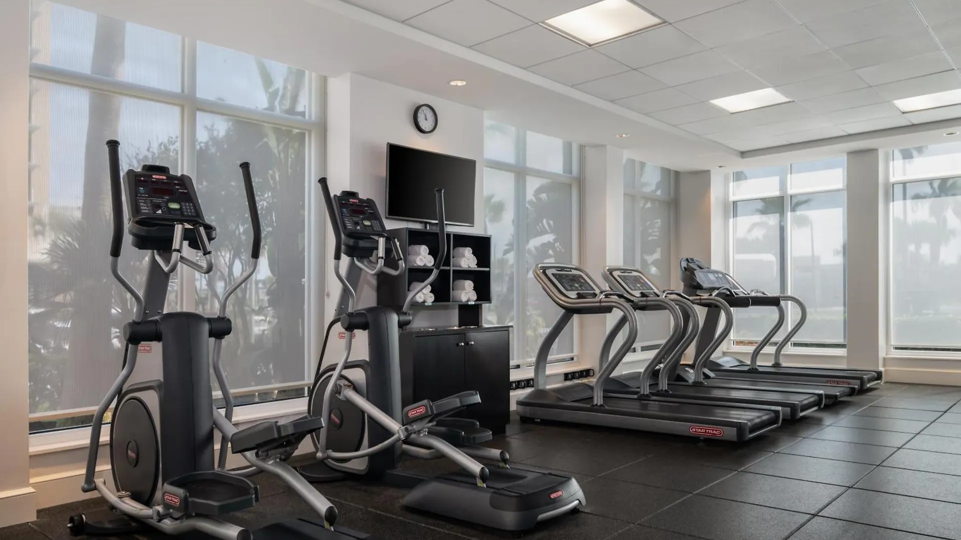 Hilton Garden Inn Daytona Beach Oceanfront 3*,
